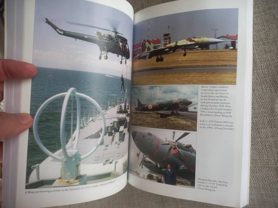 TUMULT IN THE CLOUDS - STORIES FROM THE SOUTH AFRICAN AIR FORCE, 19202010 - Dean Wingrin