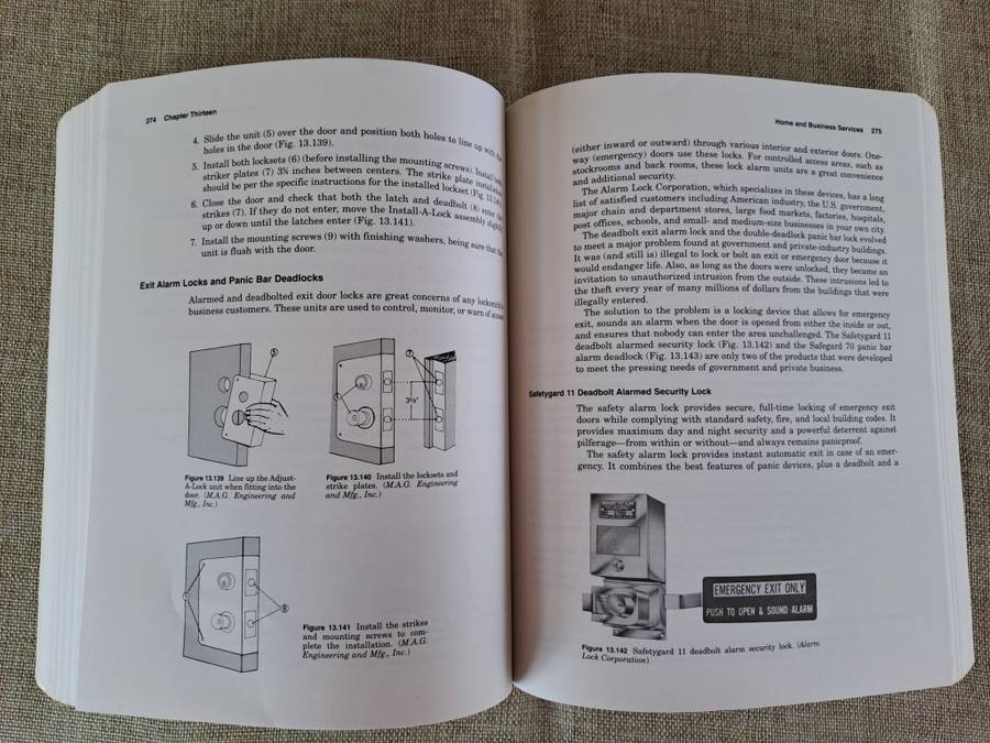 The Complete Book of Locks and Locksmithing 5th Edition - Bill Phillips