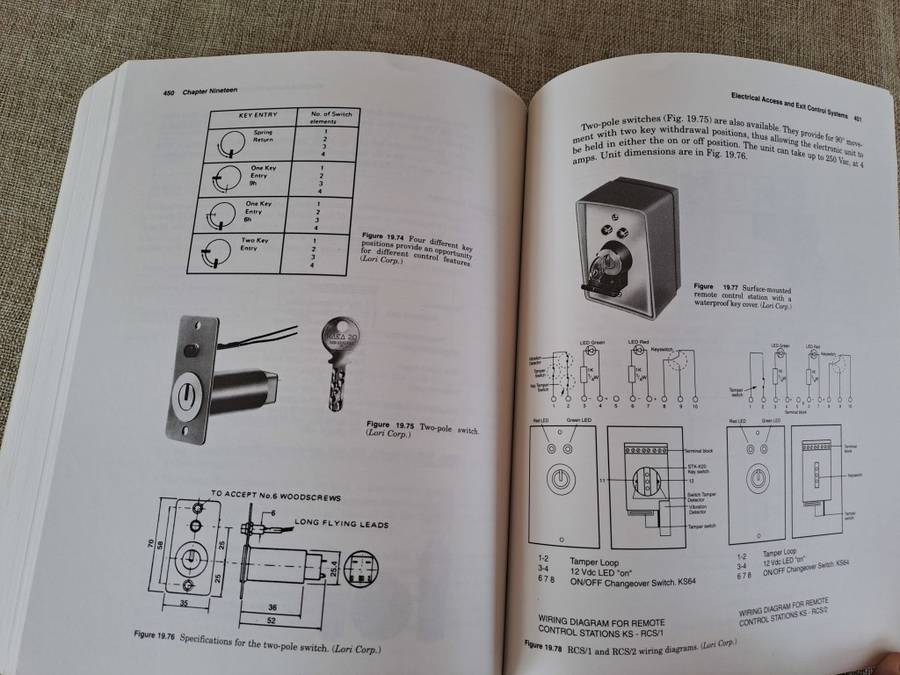 The Complete Book of Locks and Locksmithing 5th Edition - Bill Phillips