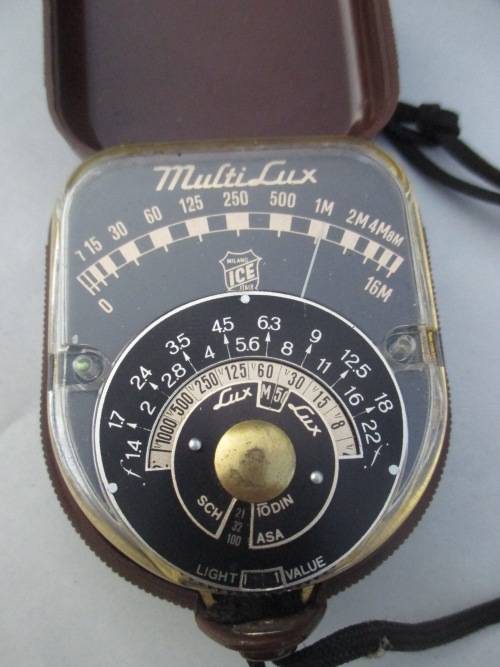 VINTAGE MULTI LUX LIGHT METER (CAMERA PHOTOGRAPHY )