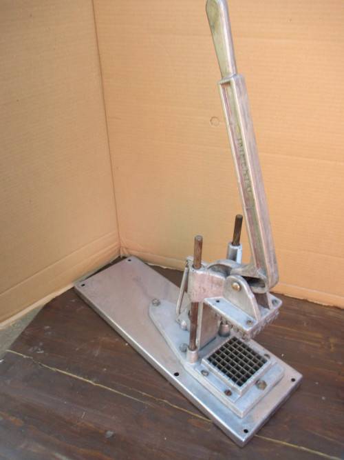 CHIP CUTTER