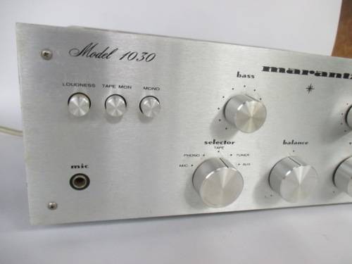 VINTAGE MARANTZ 1030 AMPLIFIER