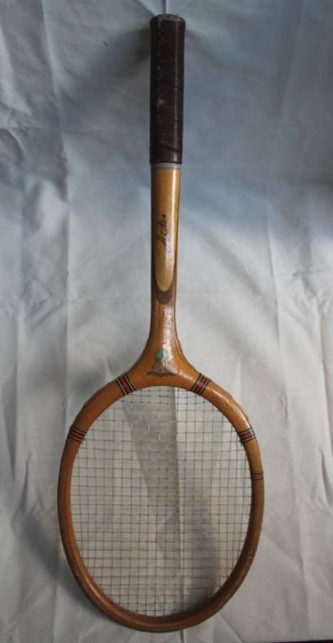 VINTAGE ARTIS WOOD TENNIS RACKET