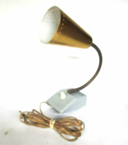 VINTAGE LAMP/BEDSIDE LAMP