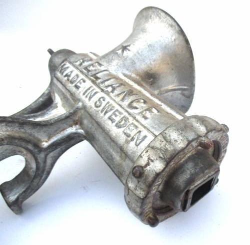 VINTAGE No.10 RELAINCE HASQVARNA MINCER/GRINDER