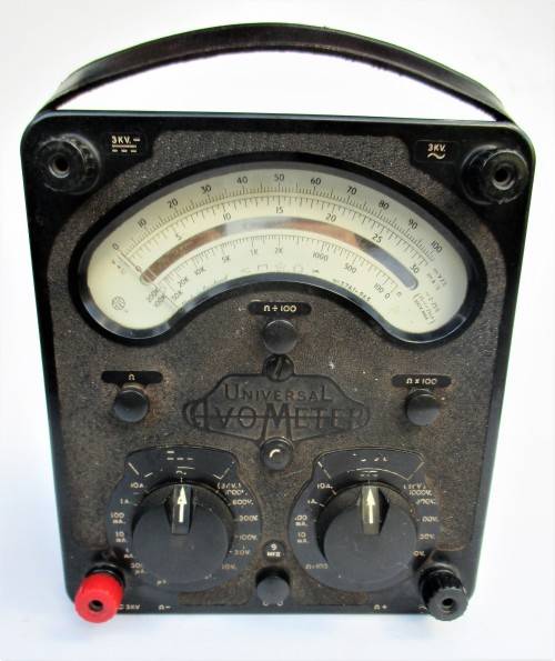 VINTAGE UNIVERSAL AVO METER