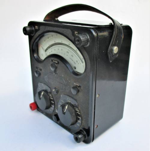VINTAGE UNIVERSAL AVO METER