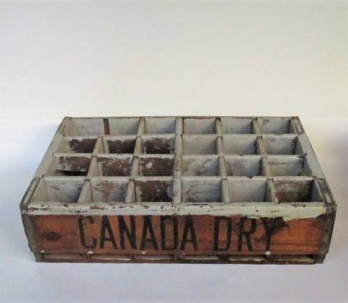 VINTAGE CANADA DRY COOL DRINK CRATE