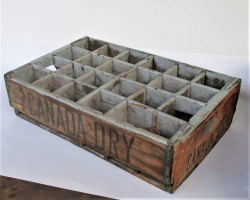 VINTAGE CANADA DRY COOL DRINK CRATE