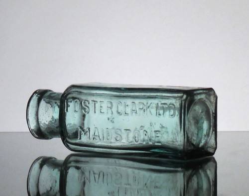 EIFFEL TOWER LEMONADE BOTTLE