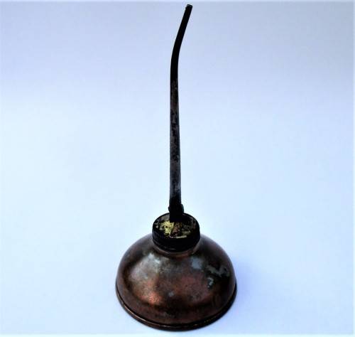OIL CAN