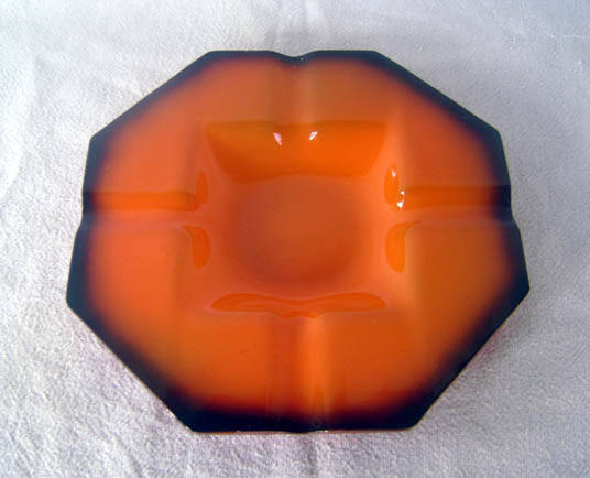 Retro Ash Tray