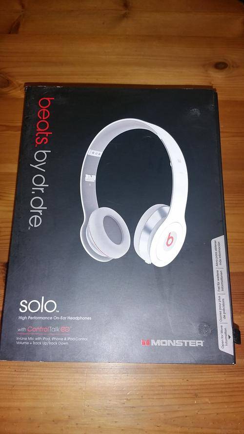 BEATS BY DRE SOLO **BRAND NEW** FREE COURIER