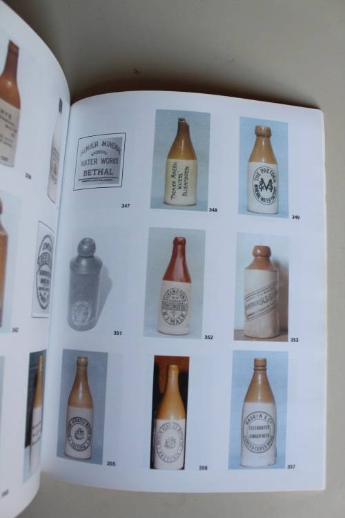 An SIGNED: illustrated guide to Ginger Beer Bottles for South African Collectors - Lastovica