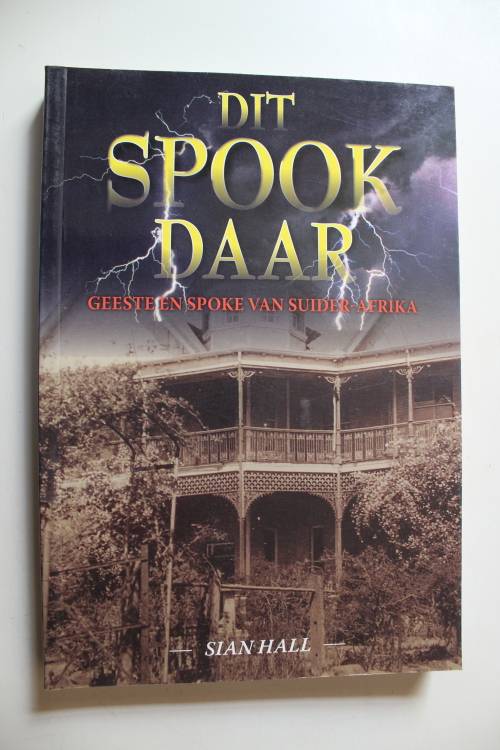Dit spook daar - Sian Hall