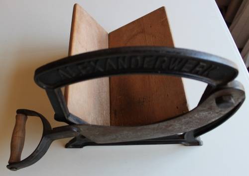 ANTIQUE c1900 ALEXANDERWERK CAST IRON BREAD / BILTONG SLICER IN FANTASTIC CONDITION! AWESOME & RARE!