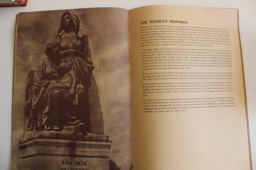 Anglo-Boereoorlog Gedenkprojek uitgegee deur die Burger Gedenktekenkomitee, Pretoria (tweetalig)