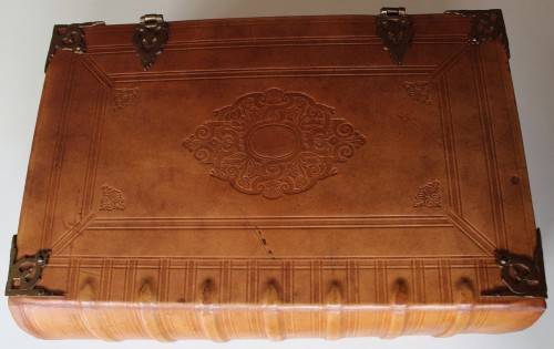 Very large most beautiful Staten-Generaal Bijbel Bybel Bible with copper / brass clasps