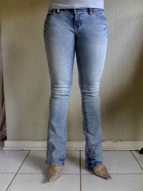 GORGEOUS LADIES 30 ONE OF AKIND JEANS