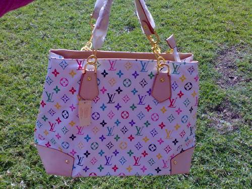 Stunning New White with colourful symbols Ladies chain handle Handbag