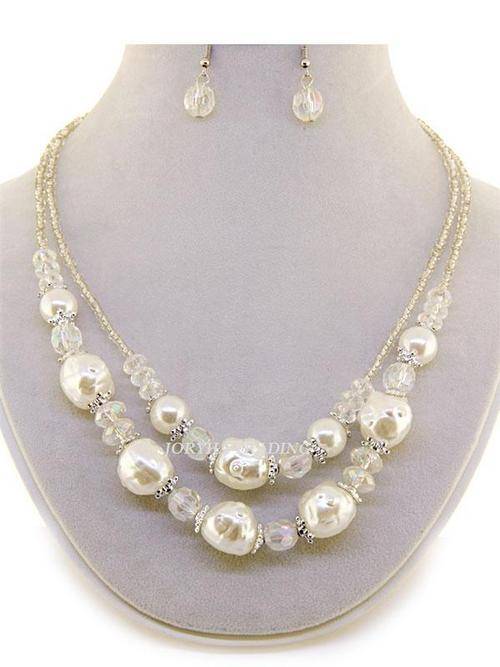 NEW LISTING - GORGEOUS NECKLACE & EARRING SET !!!