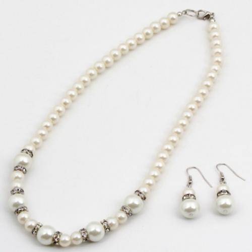 Beautiful Pearl and Swarovski glass Crystal necklace Set with Earrings