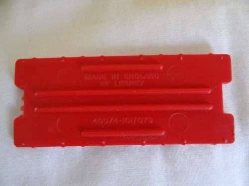 MATCHBOX : SUPERFAST RED TRACK JOINERS LESNEY ENGLAND