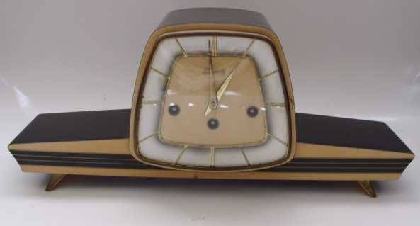 Hermle - Large black mantel clock; Westminster chime (in excellent condition)
