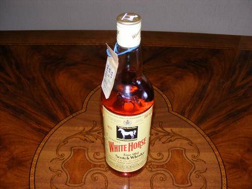 Whisky Collectors! - 1962 Sealed Bottle White Horse up for grabs