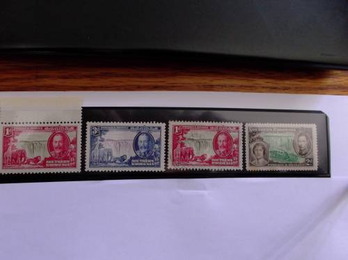 Southern Rhodesia 1935 KG V silver jubilee.SACC 32/34 excellent MNH plus SACC 32 used and KGVI