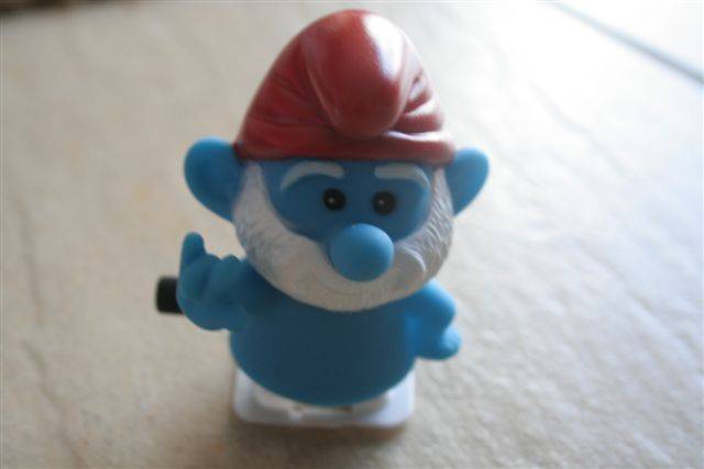 Smurf windup toy