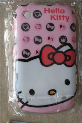 Hello kitty blackberry cellphone cover 8520/9300, special was R40 now R25