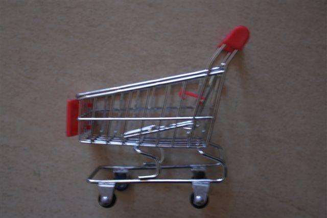 Small shopping trolley, Perfect for a Barbie doll