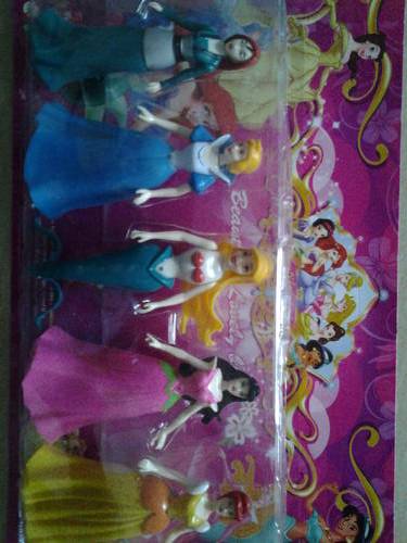 Princess figurines, perfect to use as cake toppers, special only R35