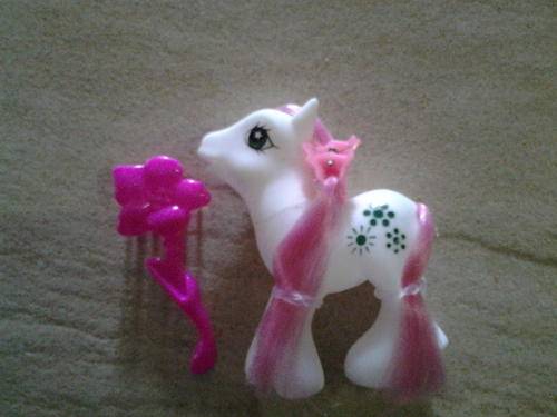 Lovely horse, perfect for my little pony party, 7cm, perfect party favor