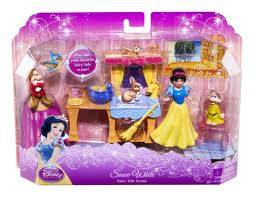 polly pocket Disney Snow white fairy tale scene