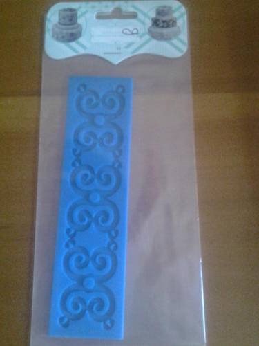 Fondant mould with lace pattern