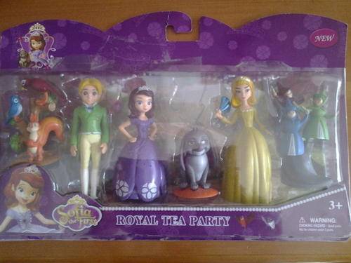Sofia the First, plastic figurine set. perfect to use as cake toppers, NB without packagin