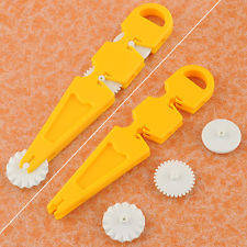 Fondant Cutter / embosser wheel. Stitching tool