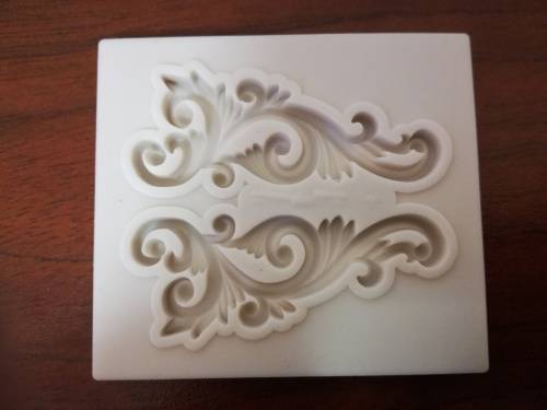 Scrolls border silicone fondant mould.