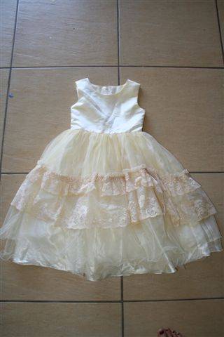 Beige dress, perfect for bridesmaid - 7-8 years, Only R110
