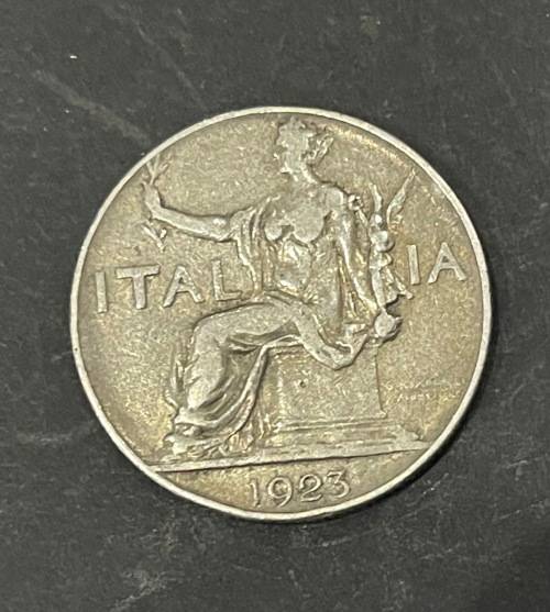 1923 Italy 1 Lire coin - Circulated, 8 Grams (ITA02)