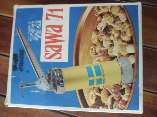 SAWA71 COOKI  PRESS -  SWEDEN  VINTAGE  BISUITMAKER  WITH RING PLATES