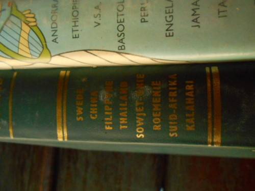 CF ALBERTYN - KINDERS VAN DIE WERELD  -  DEEL 1 TOT 8  ALBERTYN  KAAPSTAD HARDEBANDBOEKE