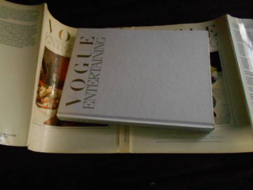 VOGUE ENTERTAINING - 1986 OCTOPUS BOOKS ILLUS HARDBACK AND DUSTCOVER