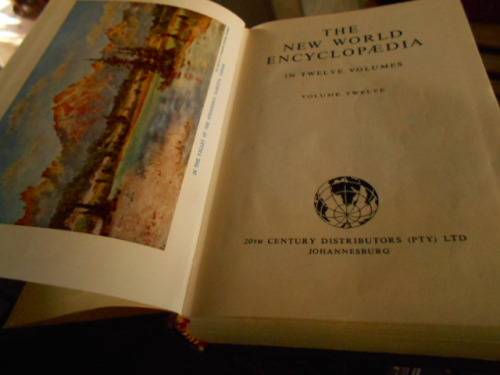 THE NEW WORLD ENCYCLOPAEDIA  FULL SET  IN TWELVE VOLUMES - 20th Century Distributors Pty Johannesb 1