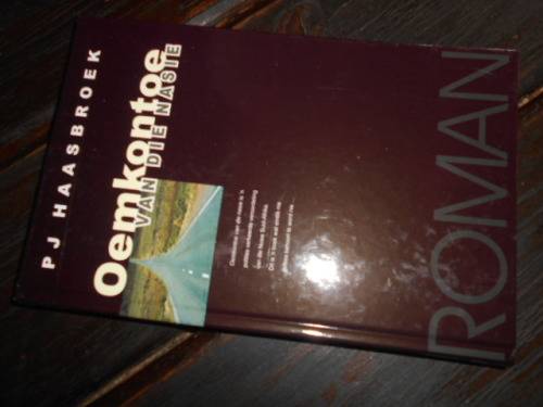 Oemkontoe van die nasie  -  (Satirriese terugblik 2005) PJ Haasbroek   Protea 2001 hardeband
