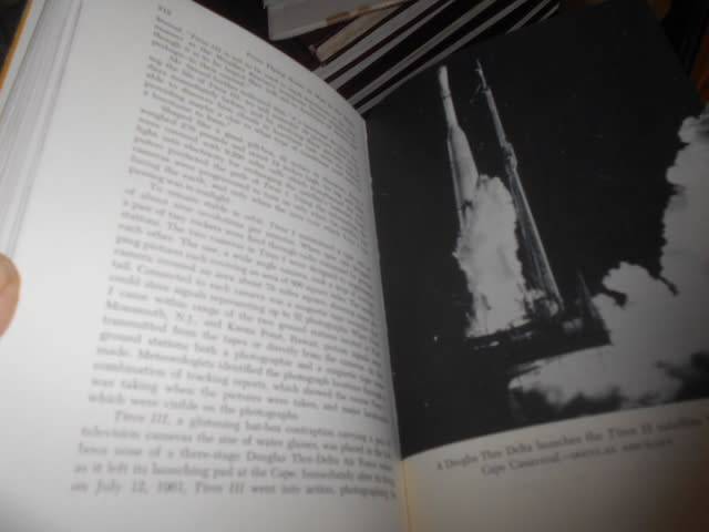 HENDRIK DE LEEU -  From Flying Horse to Man in the Moon,  History of Flight - Hendrik de leeuw