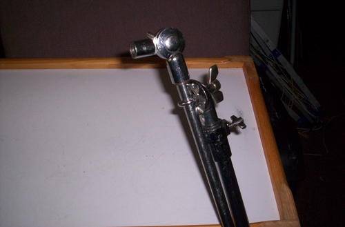 MICROPHONE STAND