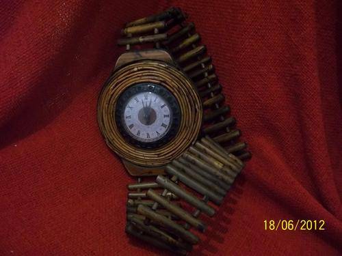 Wall Hanging Wooden Clock, FREE POSTAGE!!!